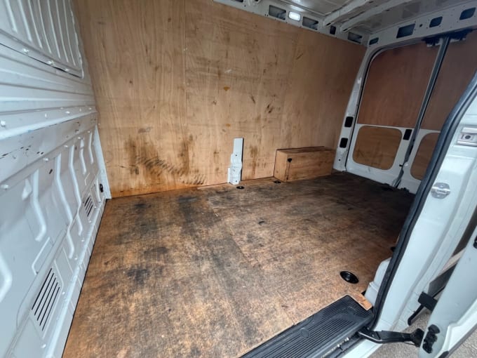 2025 Maxus Deliver 9