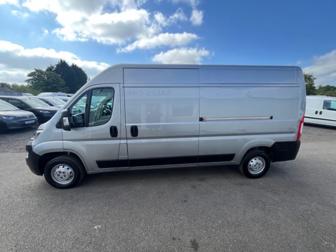 2025 Vauxhall Movano
