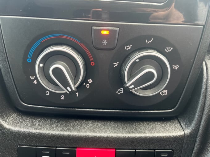 2025 Vauxhall Movano