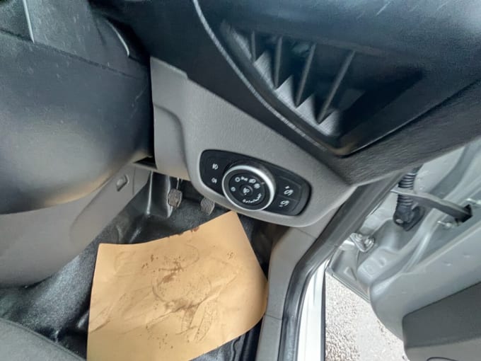 2025 Ford Transit Connect