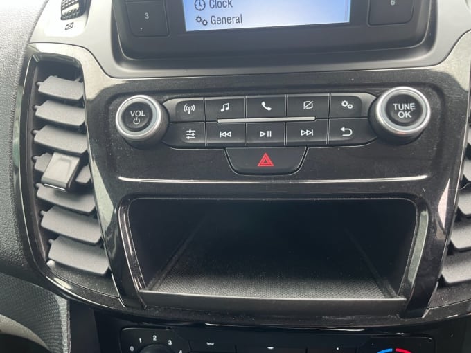 2025 Ford Transit Connect