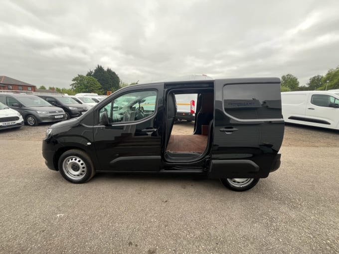 2025 Toyota Proace City