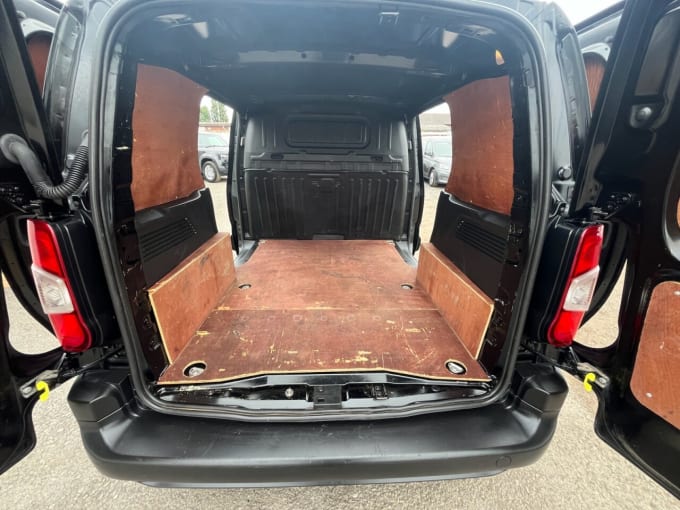 2025 Toyota Proace City