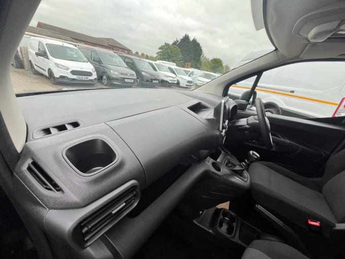 2025 Toyota Proace City