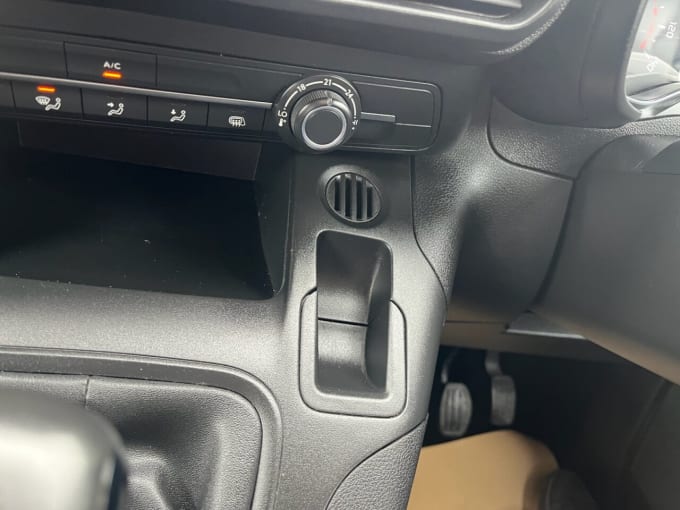 2025 Toyota Proace City