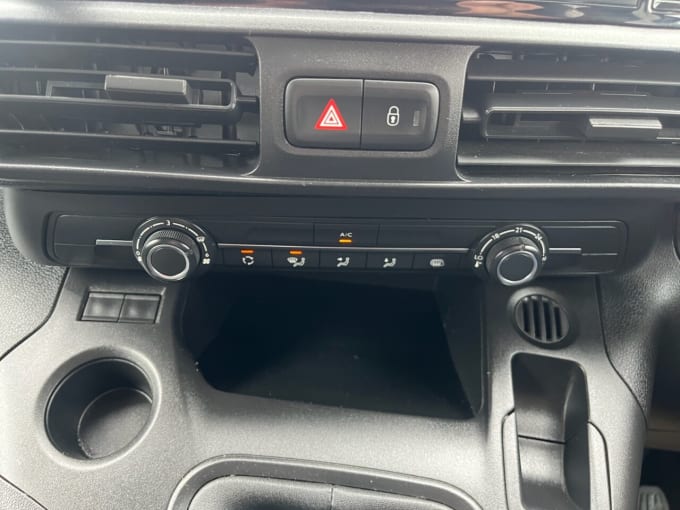 2025 Toyota Proace City