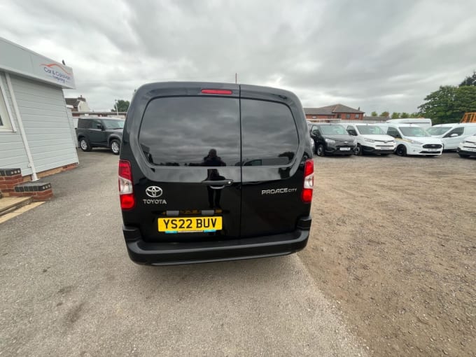 2025 Toyota Proace City