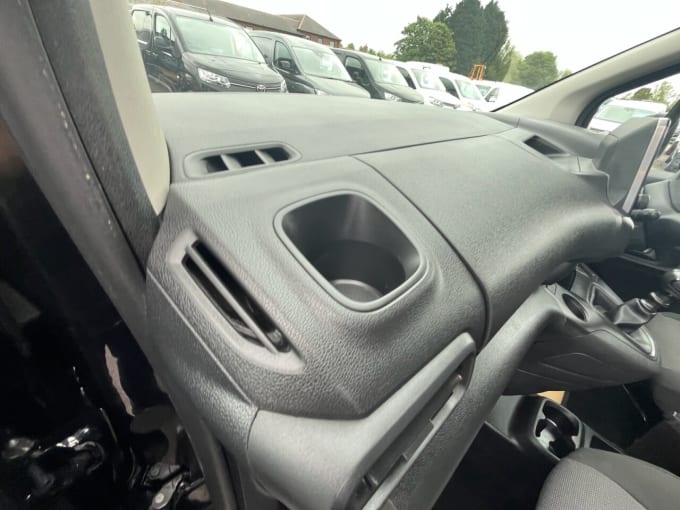 2025 Toyota Proace City