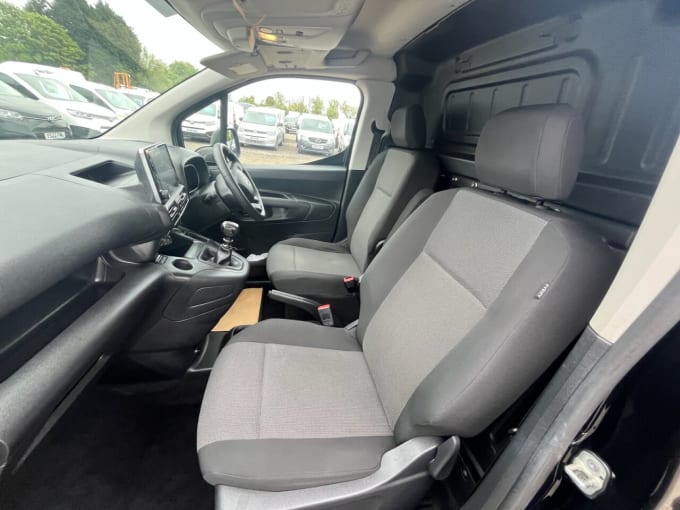 2025 Toyota Proace City