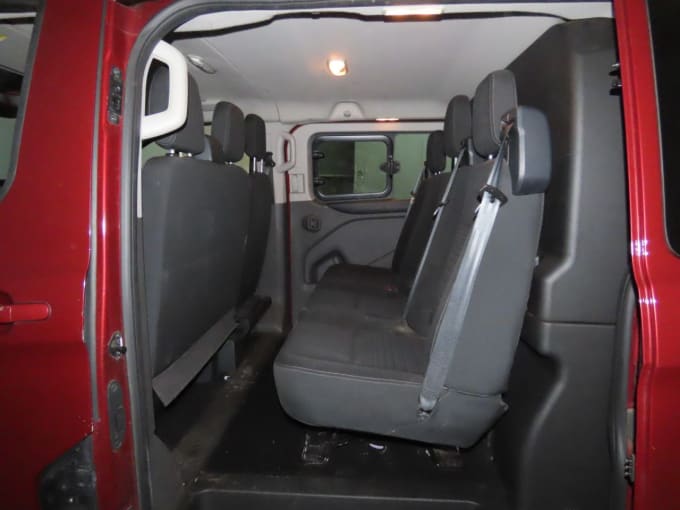 2025 Ford Transit Custom