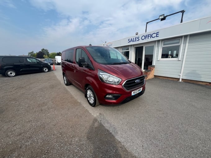2025 Ford Transit Custom