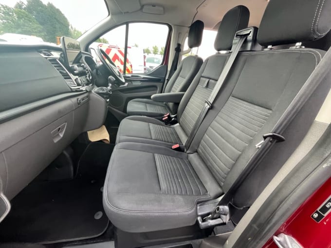 2025 Ford Transit Custom