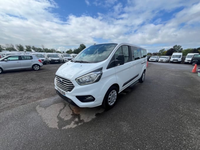 2025 Ford Tourneo Custom