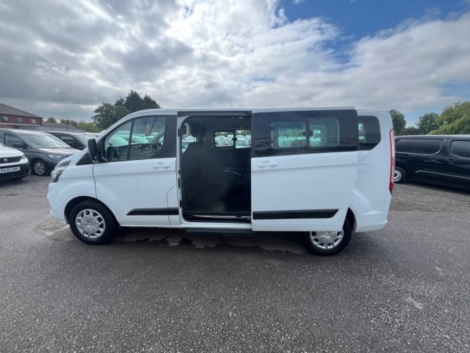 2025 Ford Tourneo Custom
