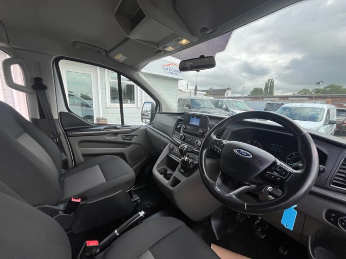 2025 Ford Tourneo Custom