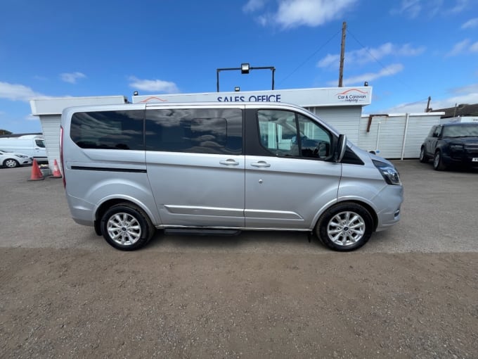 2025 Ford Tourneo Custom