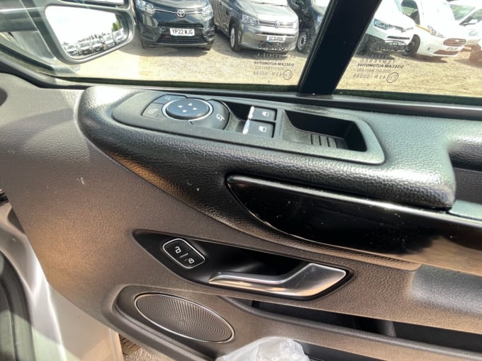 2025 Ford Tourneo Custom