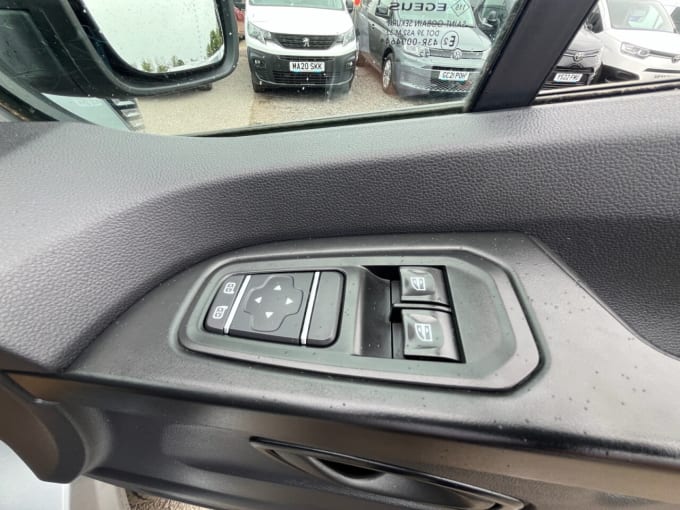 2025 Renault Trafic