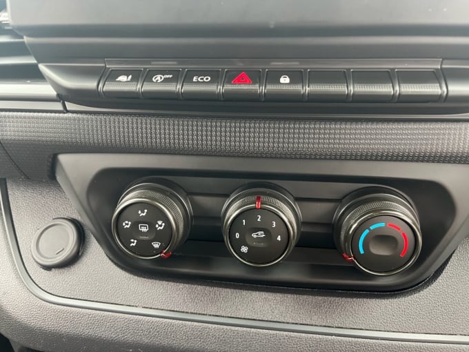 2025 Renault Trafic