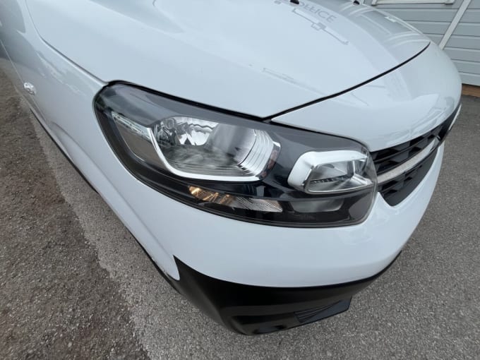 2025 Vauxhall Vivaro