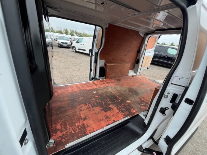 2025 Vauxhall Vivaro