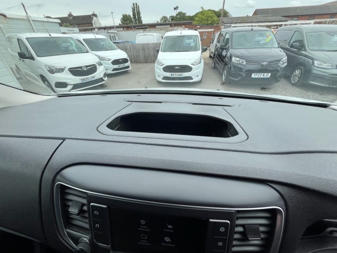 2025 Vauxhall Vivaro