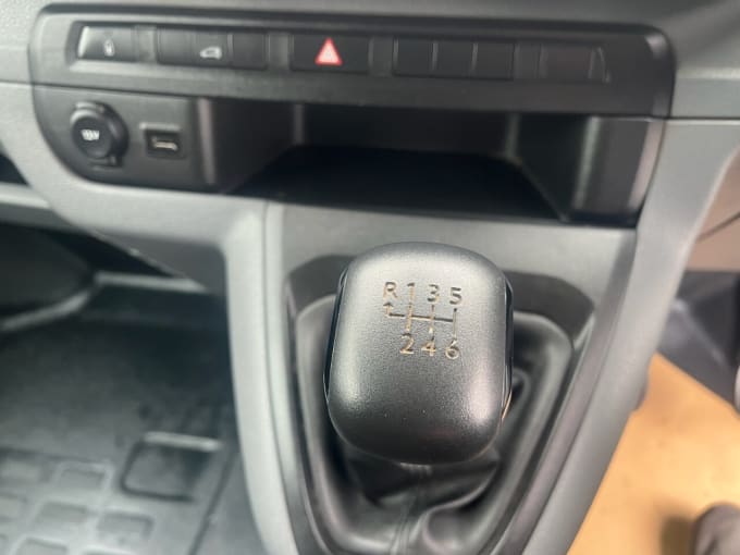 2025 Vauxhall Vivaro