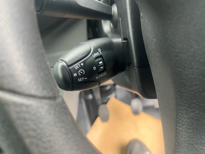 2025 Vauxhall Vivaro