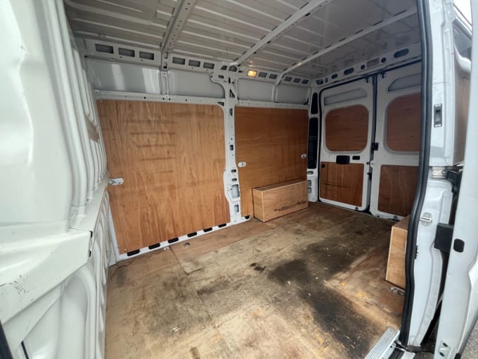 2025 Vauxhall Movano