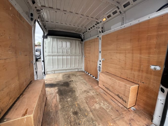 2025 Vauxhall Movano
