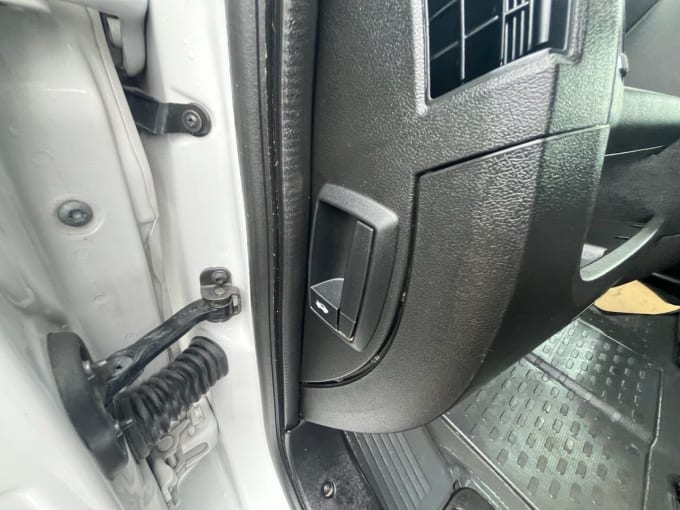 2025 Vauxhall Movano