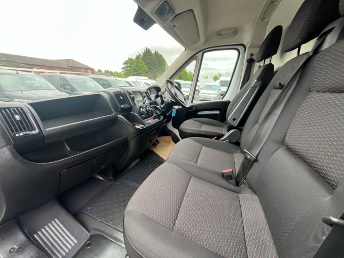 2025 Vauxhall Movano