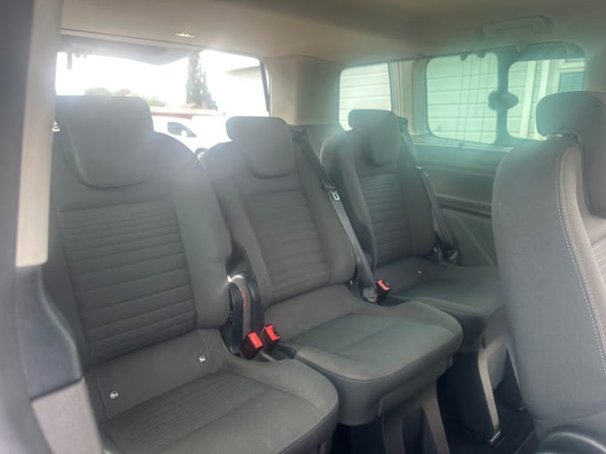 2025 Ford Tourneo Custom