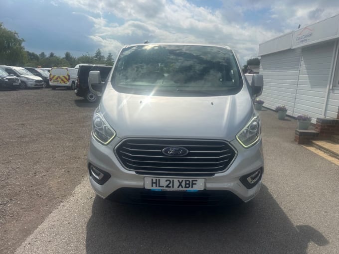 2025 Ford Tourneo Custom