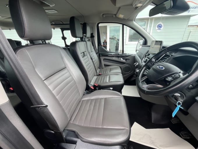 2025 Ford Tourneo Custom