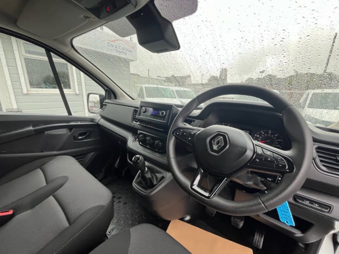 2025 Renault Trafic