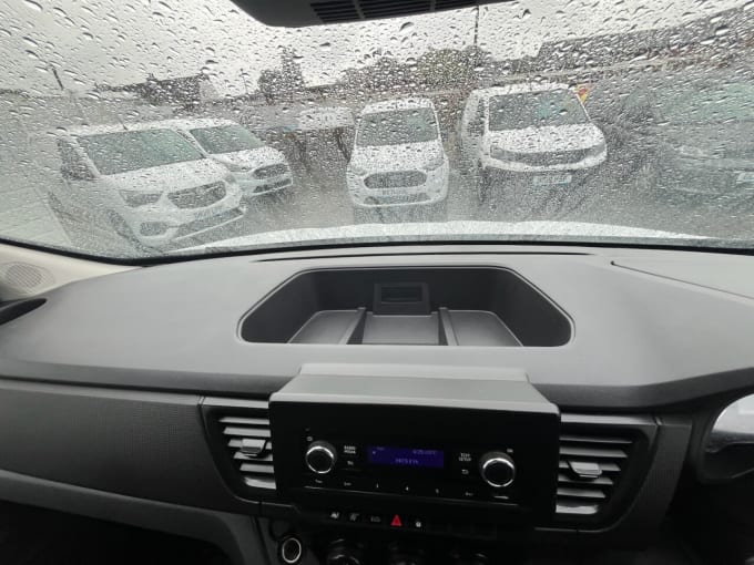 2025 Renault Trafic