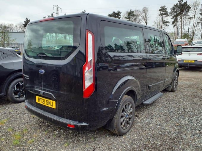 2025 Ford Tourneo Custom