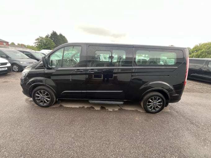 2025 Ford Tourneo Custom