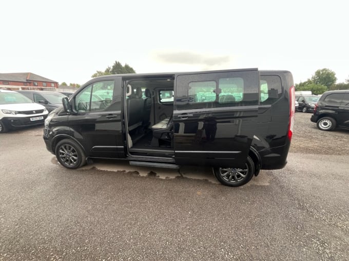 2025 Ford Tourneo Custom