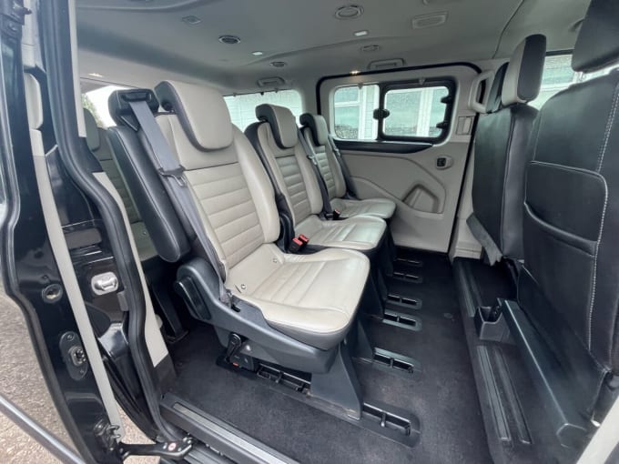 2025 Ford Tourneo Custom