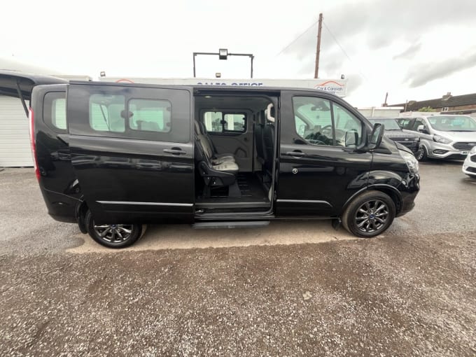 2025 Ford Tourneo Custom