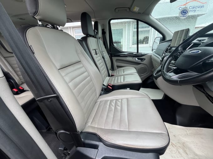 2025 Ford Tourneo Custom
