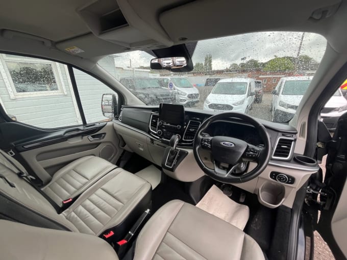 2025 Ford Tourneo Custom