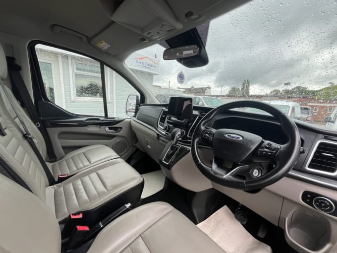 2025 Ford Tourneo Custom