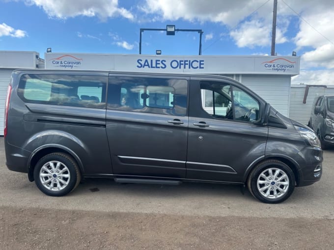 2025 Ford Tourneo Custom