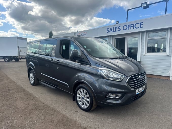 2025 Ford Tourneo Custom