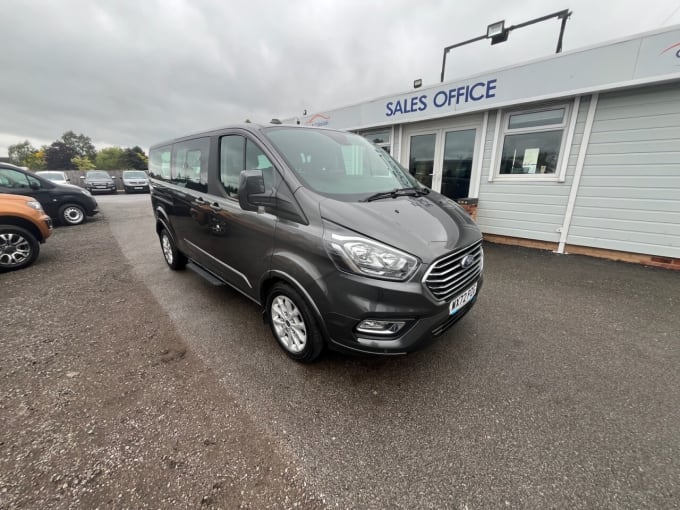 2025 Ford Tourneo Custom
