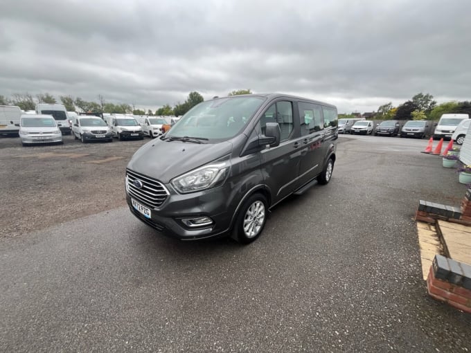 2025 Ford Tourneo Custom