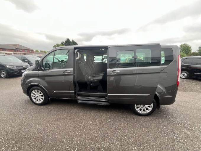 2025 Ford Tourneo Custom